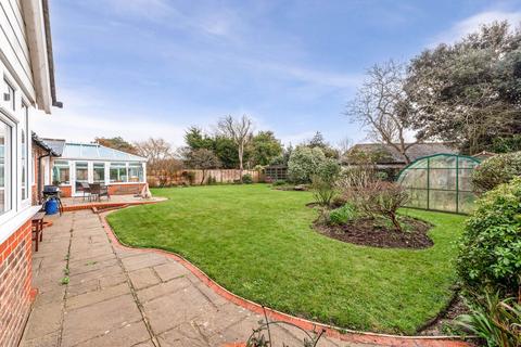 4 bedroom detached bungalow for sale, Earnley Manor Close, Earnley, West Sussex, PO20