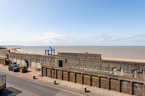 5 bedroom terraced house for sale, Marine Parade, Sheerness ME12
