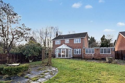 4 bedroom detached house for sale, Moreton Close, Churt, Farnham, Surrey, GU10