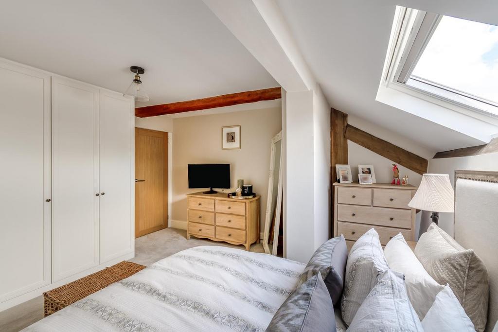 4 Beeston Hall Mews-30.jpg