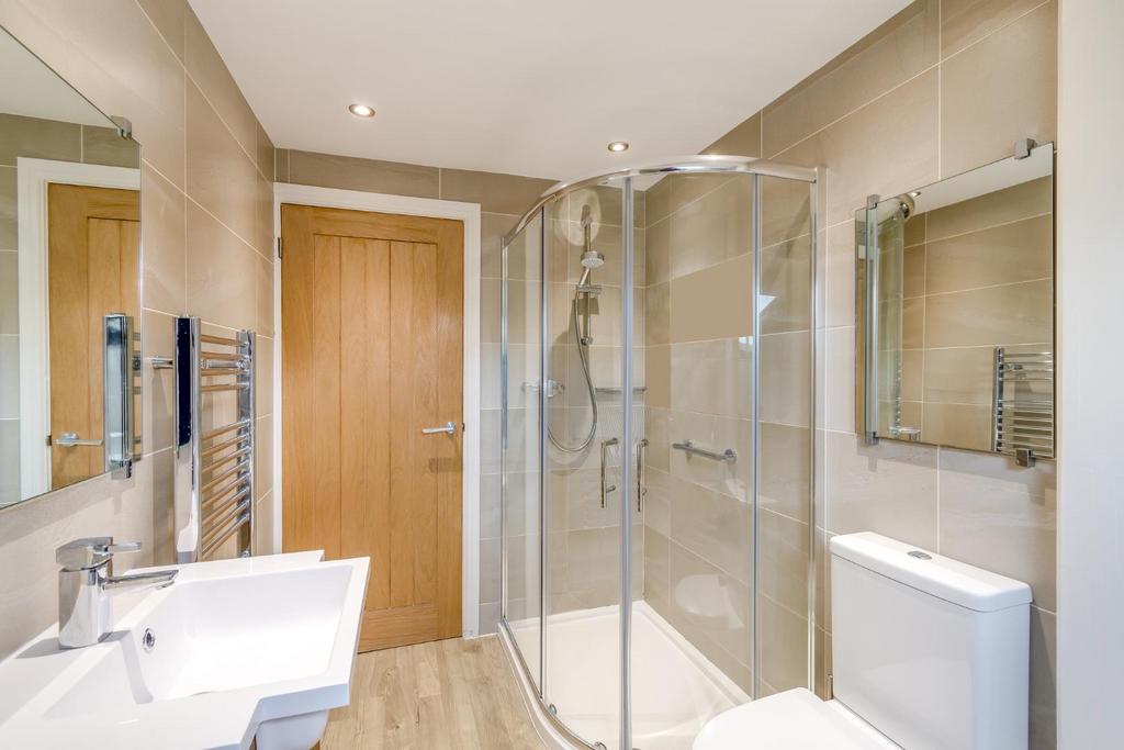 4 Beeston Hall Mews-37.jpg