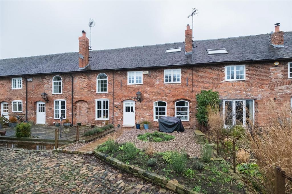 4 Beeston Hall Mews-001.JPG