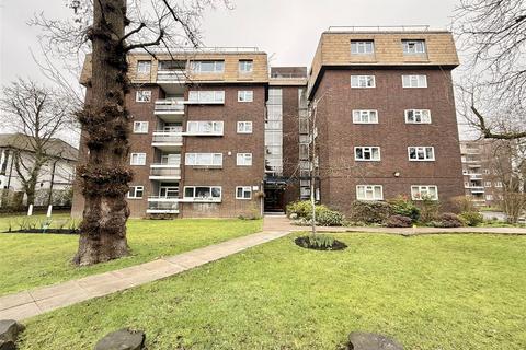 3 bedroom ground floor flat for sale, Lodge Close, Edgware HA8
