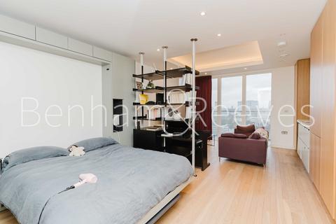 Studio to rent, Cobblestone Square, Wapping Lane E1W