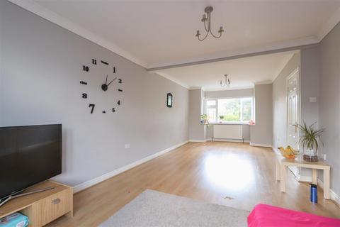 3 bedroom terraced house to rent, The Earls Croft, Coventry CV3