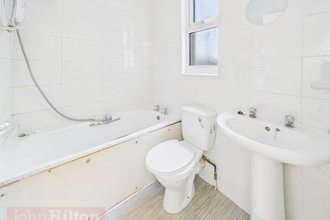 3 bedroom terraced house for sale, St Helen's Road, Brighton