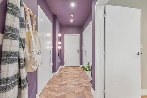 2 bedroom flat for sale, Bendon Valley, Garratt Ln, Earlsfield, SW18