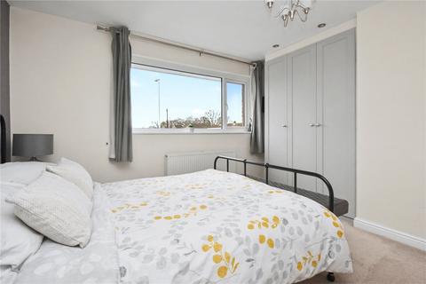 3 bedroom semi-detached house for sale, Cotswold Drive, Garforth, Leeds, West Yorkshire