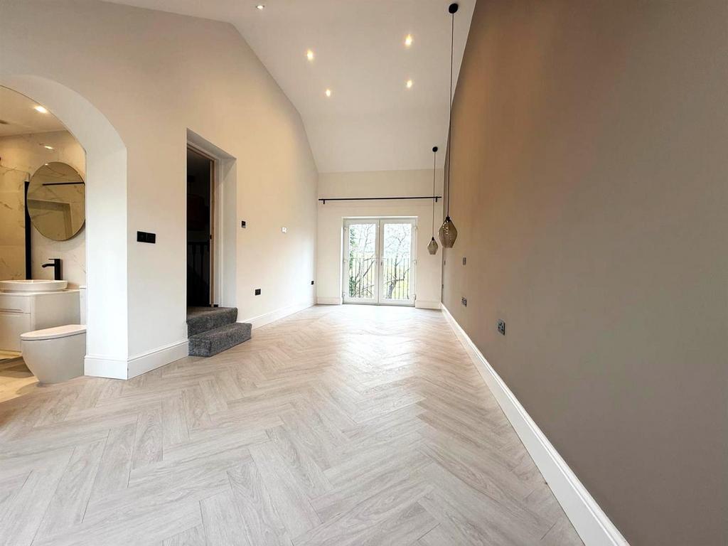 Bedroom4.jpg