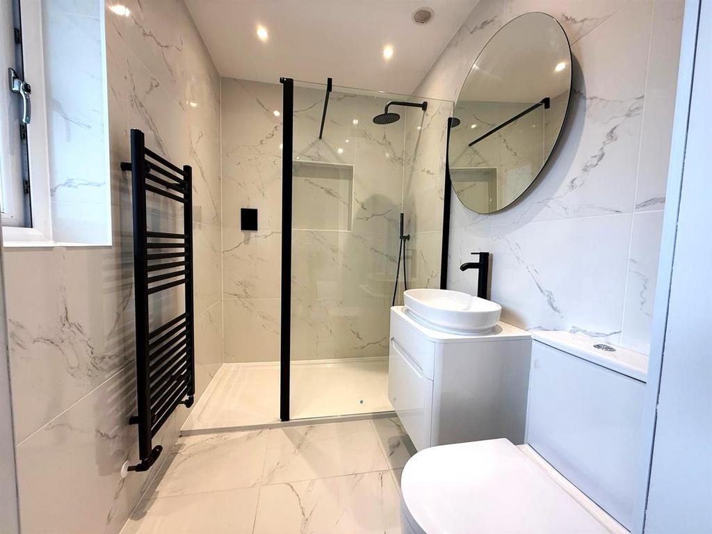 Ensuite.jpg