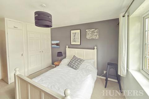 2 bedroom apartment for sale, Sycamore Close, Carshalton