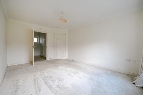 2 bedroom apartment for sale, Patrons Way East, Denham Garden Village, Uxbridge