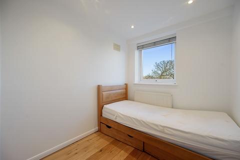 2 bedroom flat to rent, Jubilee Road, Greenford, UB6