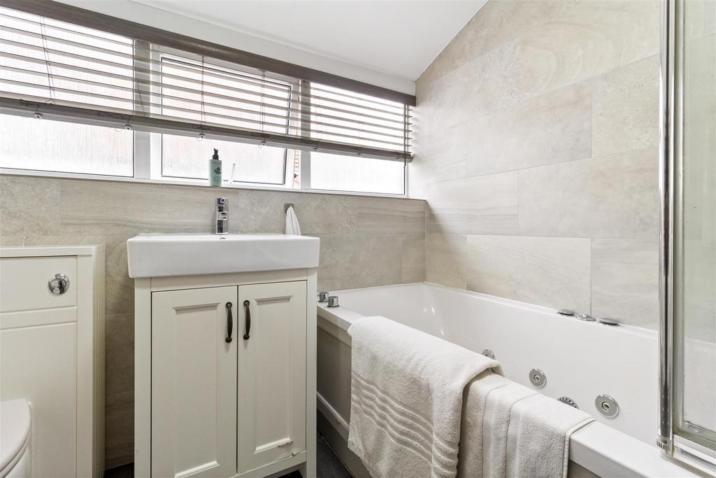 15 Drummond Road-012.JPG