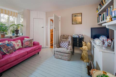 4 bedroom detached house for sale, Blackbridge Road, Freshwater