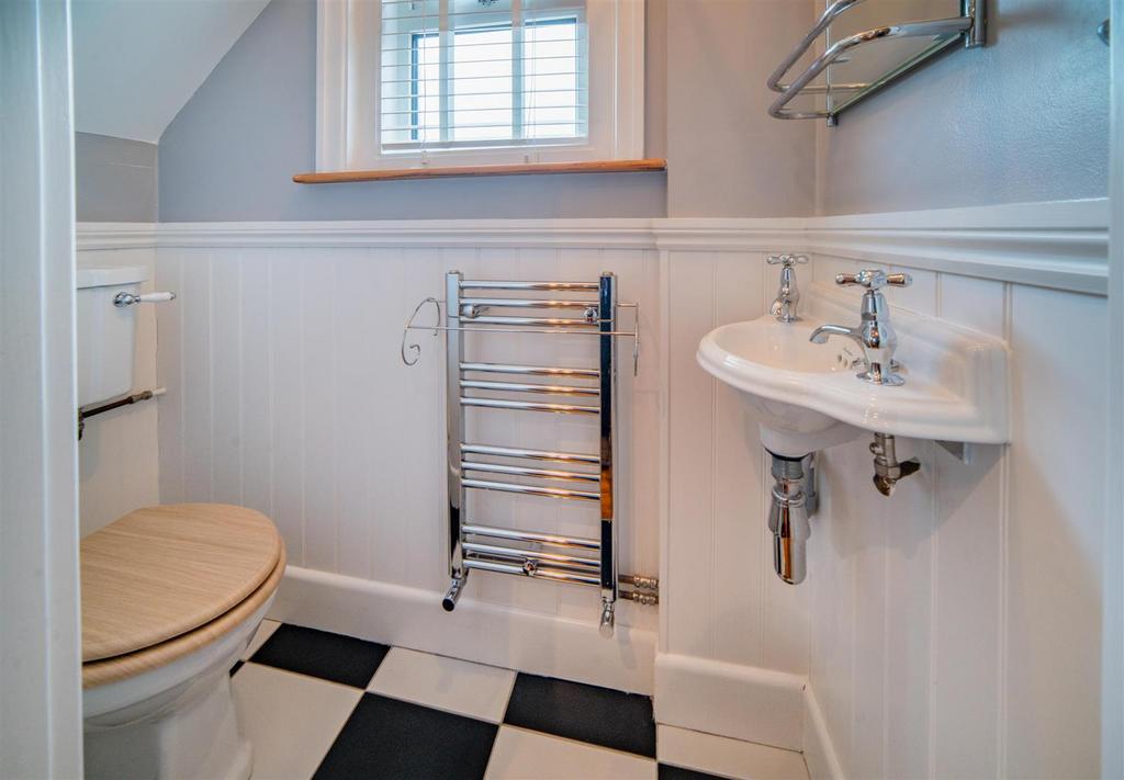 Cloakroom wc