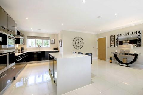 6 bedroom detached house for sale, The Spinney, Gerrards Cross, Buckinghamshire, SL9