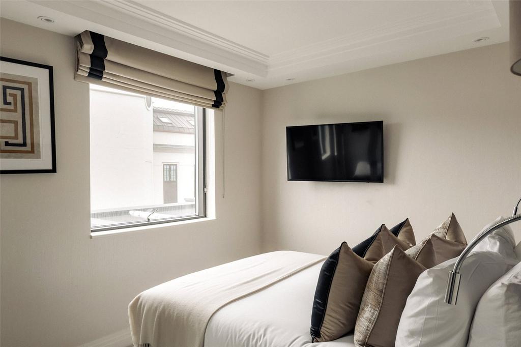 Double Bedroom