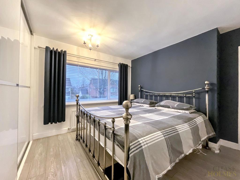 Bedroom 1 (Front)