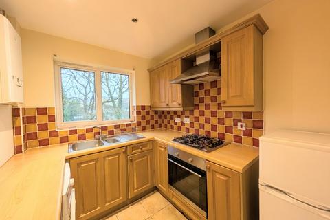 2 bedroom flat to rent, Oast House Croft, Robin Hood, Wakefield, West Yorkshire, WF3