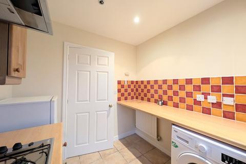 2 bedroom flat to rent, Oast House Croft, Robin Hood, Wakefield, West Yorkshire, WF3