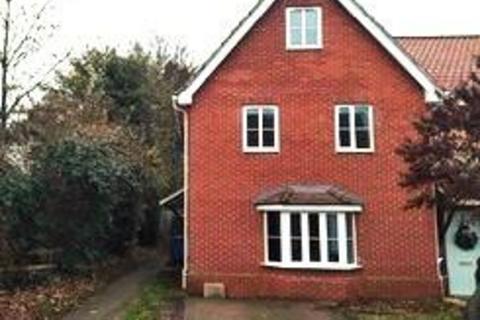 4 bedroom semi-detached house to rent, Ballingdon Gardens, Sudbury CO10