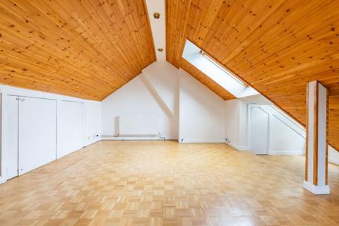 2 bedroom maisonette for sale, Riverside Close, Hertfordshire AL1