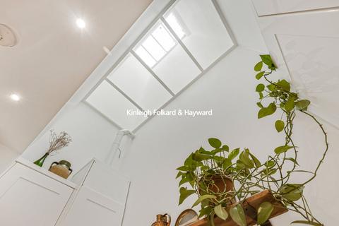 2 bedroom property to rent, Barn Street, Stoke Newington, N16