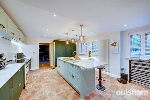4 bedroom detached house for sale, Redditch Road, Alvechurch, Birmingham, Worcestershire, B48