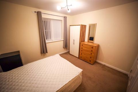 2 bedroom flat to rent, Cygnet Gardens, St. Helens, WA9