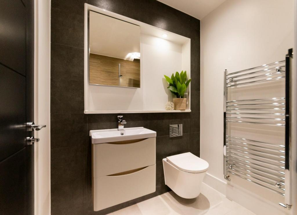 Bathroom 1.jpg