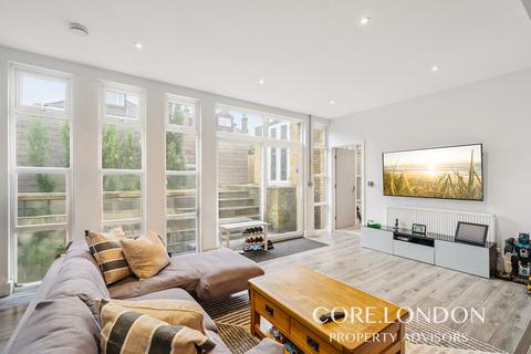 Ealing Common, Ealing, W5