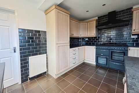 3 bedroom semi-detached house for sale, Clarke Crescent, West Yorkshire WF6