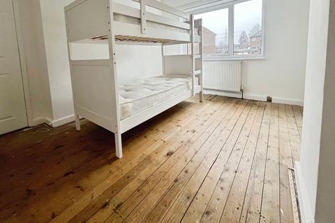 3 bedroom semi-detached house for sale, Clarke Crescent, West Yorkshire WF6