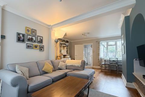 undefined, King George Avenue, Newmarket CB8