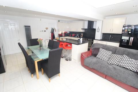 4 bedroom detached house for sale, The Parkway, Walsall, WS4