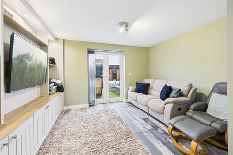 2 bedroom townhouse for sale, Woodend Square, Shipley, BD18 2BR
