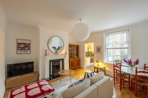 2 bedroom flat for sale, South View West, Heaton, Newcastle upon Tyne