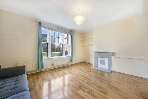 Studio to rent, Boundary Road, St Johns Wood, London, NW8