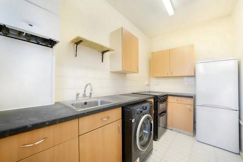 Studio to rent, Boundary Road, St Johns Wood, London, NW8