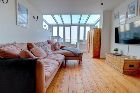 3 bedroom terraced house for sale, Irsha Street, Appledore