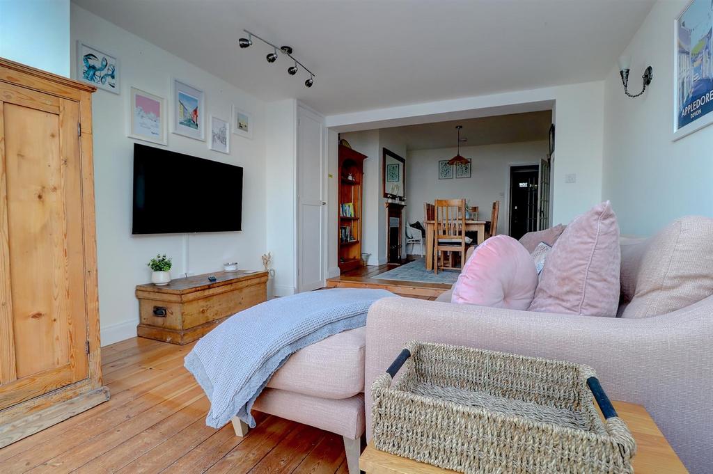 Living space 2.jpg