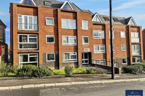 2 bedroom flat for sale, Hadley Road, Barnet EN5