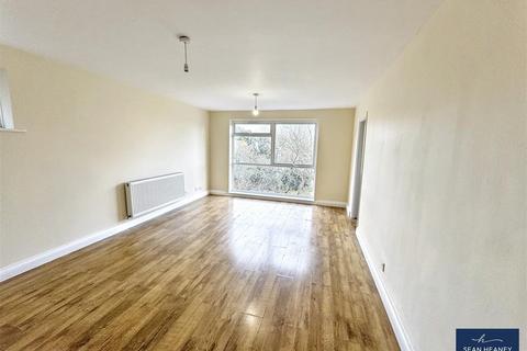 2 bedroom flat for sale, Hadley Road, Barnet EN5