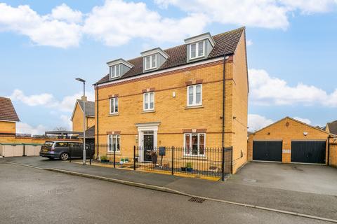 5 bedroom detached house for sale, Crispin Drive, Bedford, MK41