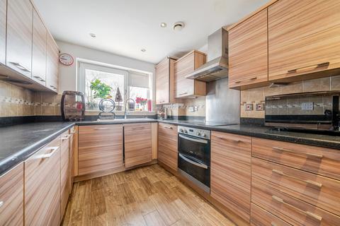 5 bedroom end of terrace house for sale, Shiers Avenue, Dartford, Kent
