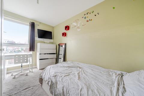 5 bedroom end of terrace house for sale, Shiers Avenue, Dartford, Kent