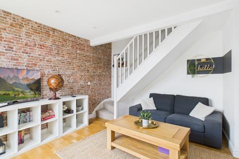 1 bedroom terraced house to rent, The Coach House Croft Lane, Cheltenham