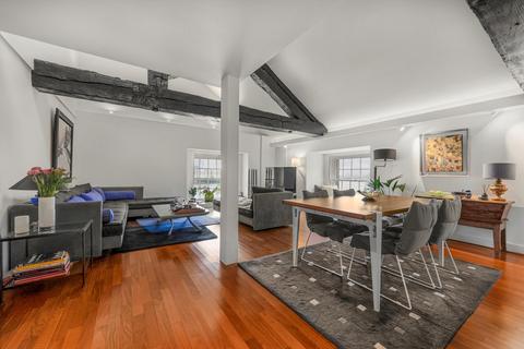 3 bedroom flat for sale, The Highway, London, E1W