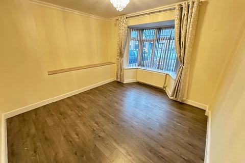 undefined, Bloomfield Avenue, Luton, Bedfordshire, LU2 0PS